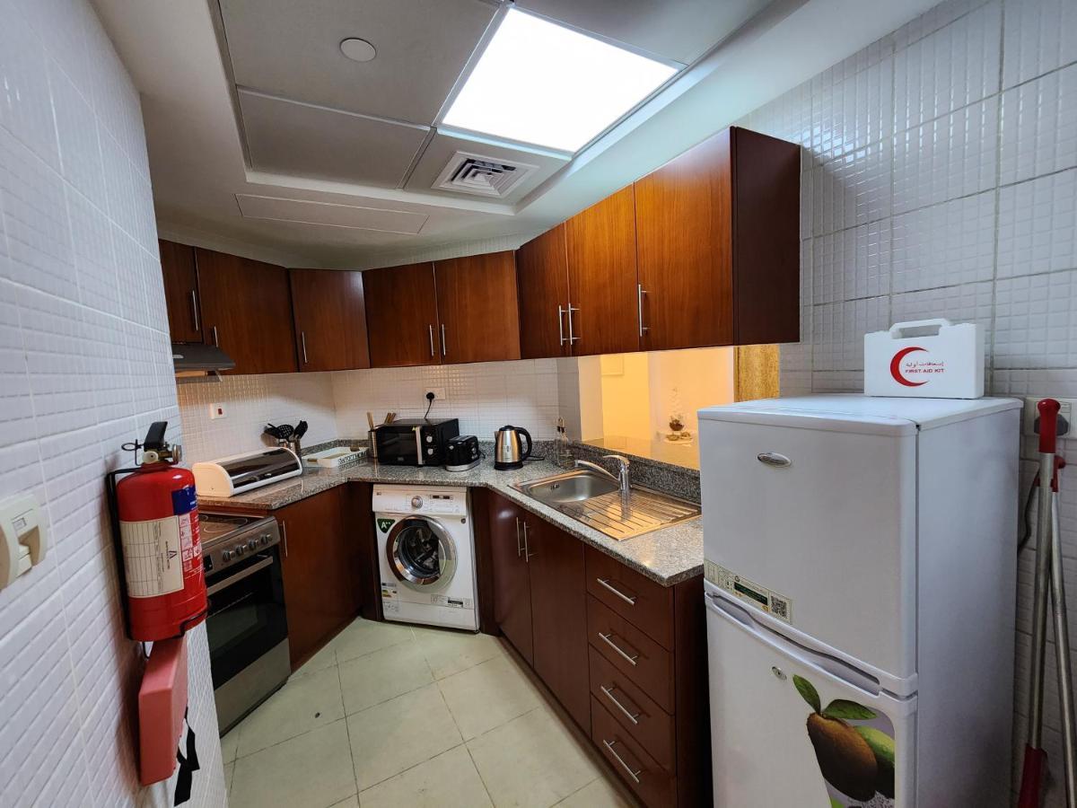 Bright & Valuable, Close To Metro Station Dubai Exterior photo